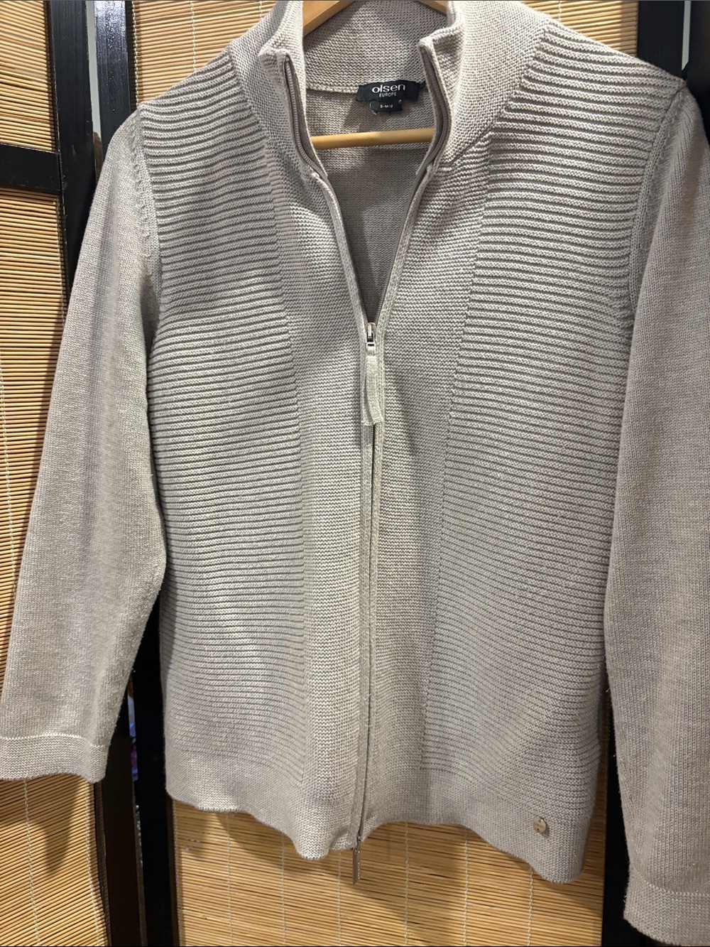 Light Beige Ribbed Full-Zip Sweater Jacket - Picture 5 of 9